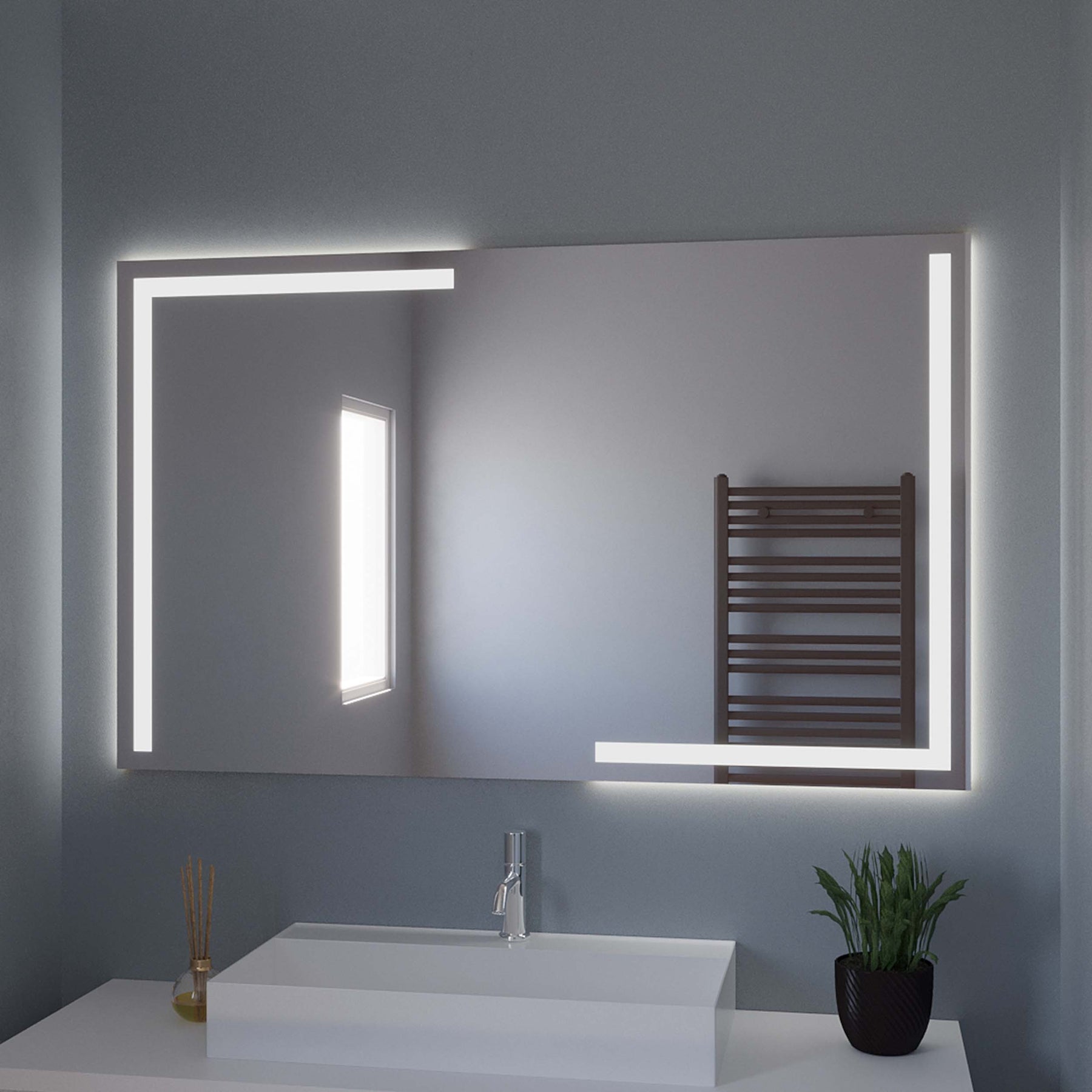 LED-Badspiegel Krefeld mit beleuchteten Seitenleisten, rechteckig
