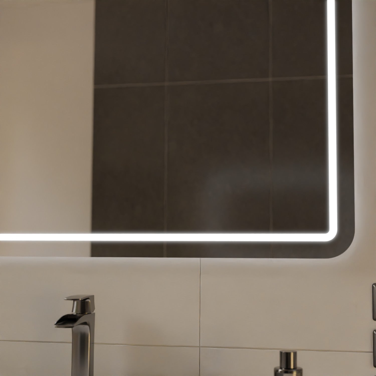 Badezimmerspiegel nach Maß Ecken abgerundet - Hildesheim 2