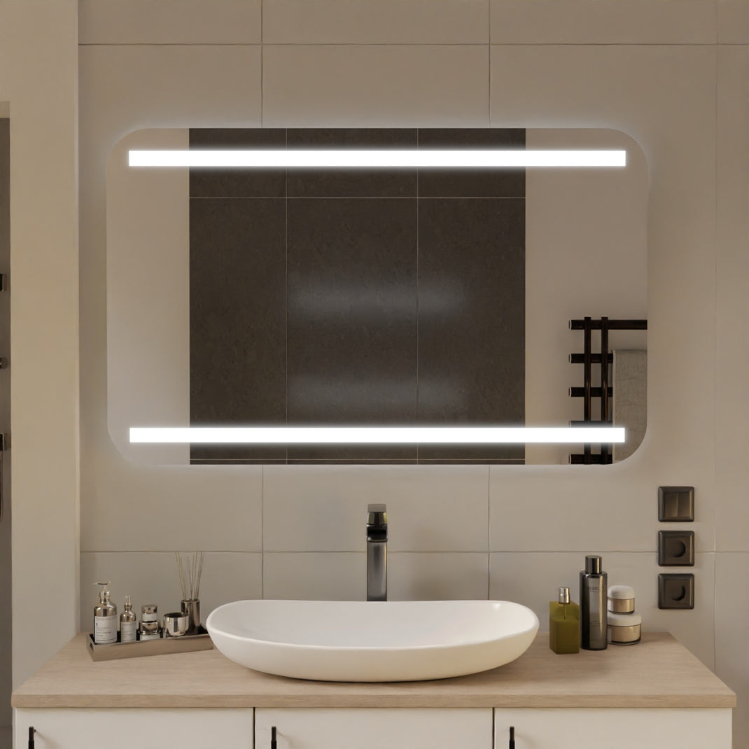 LED-Badspiegel mit abgerundeten Ecken und LED-Randbeleuchtung