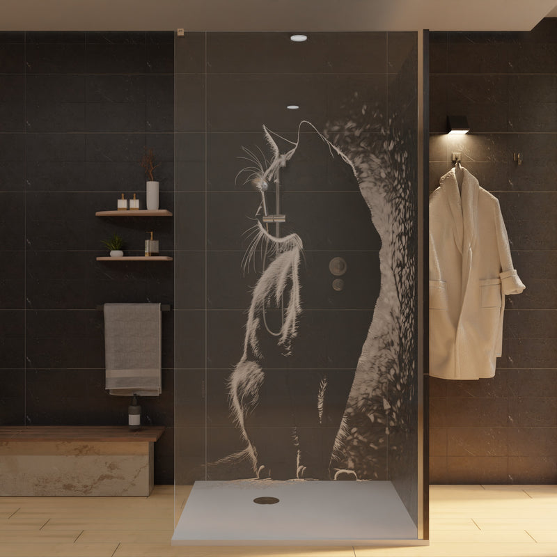 Duschwand mit Lasermotiv Katze, schmale Glasfront mit Katzenmotiv