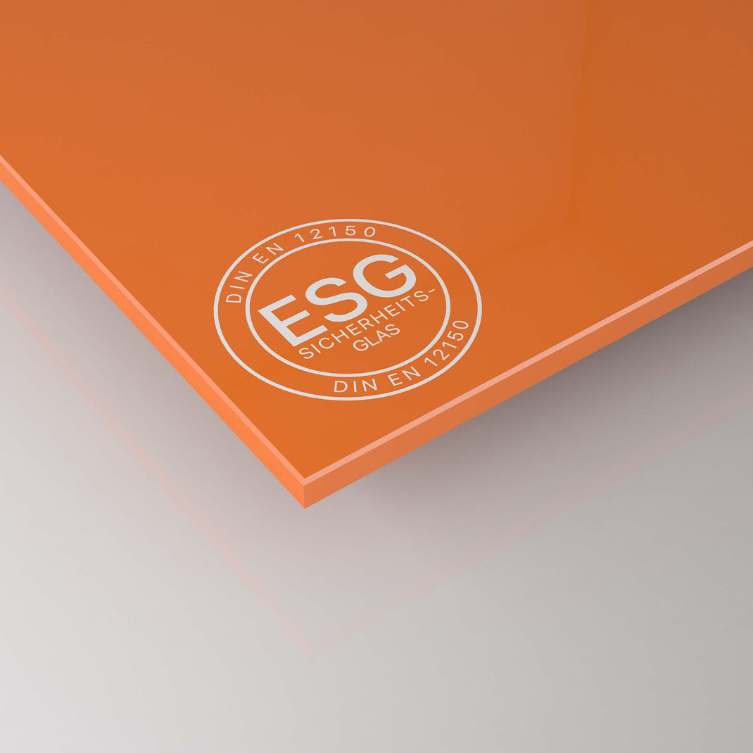 Orange lackierte ESG-Glasplatte (4 mm) mit Sicherheitsstempel in der Ecke