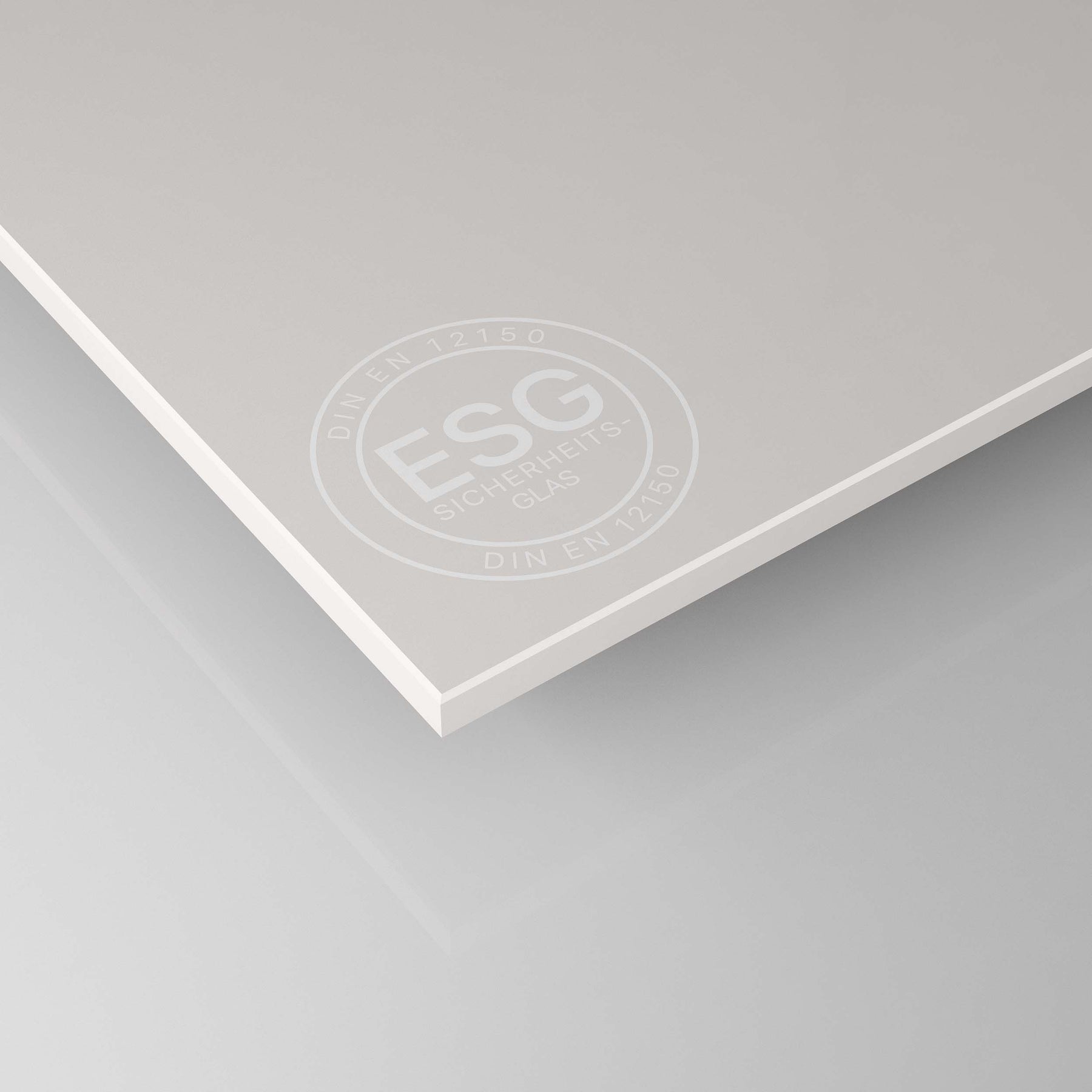 Weiß lackiertes ESG-Glas, 4 mm, Eckansicht
