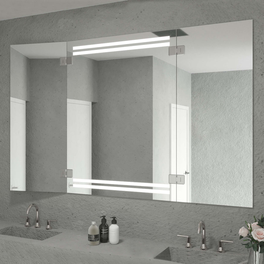 Klappspiegel mit Metallrahmen, teilgeöffneter Klappe, seitliche Beschläge und LED-Leuchten