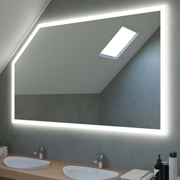 LED-Spiegel für Dachschräge mit Rahmenlicht, reflektiert Dachfenster