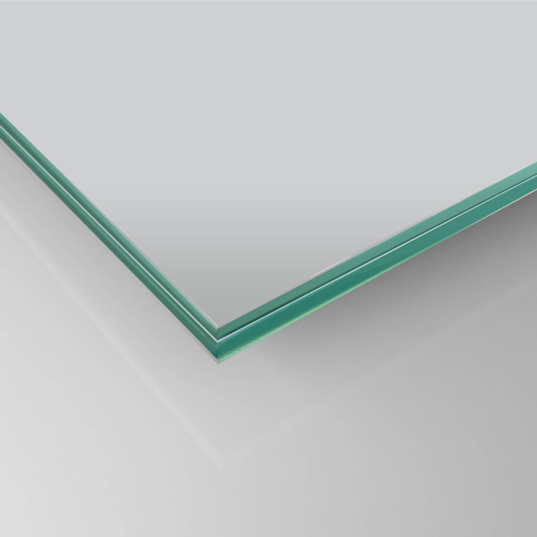 VSG-Glas, matt, 8 mm: Eckdetail mit grüner Kante