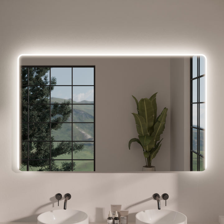 Lichtspiegel Nova mit abgerundeten Ecken und weißem LED-Rahmen, rechteckig