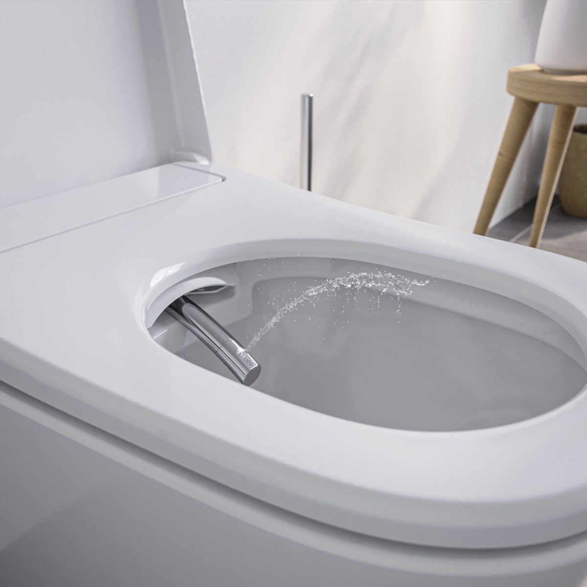 Dusch-WC in eckiger Form mit seitlicher Bedienung – Ansicht 4