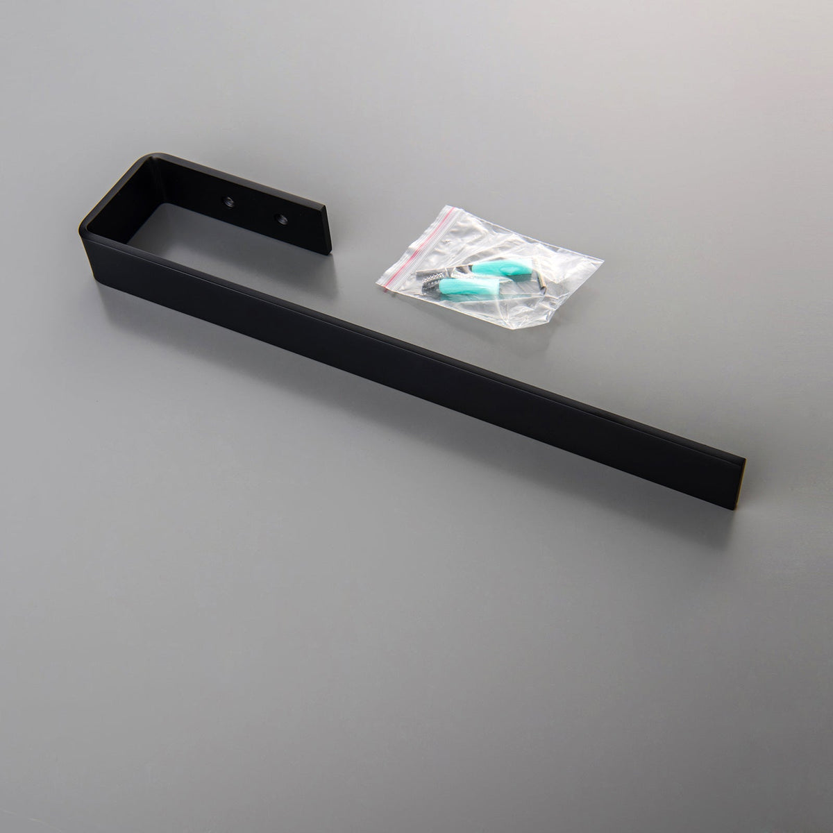 Mattschwarze seitliche Handtuchstange mit Befestigungsmaterial