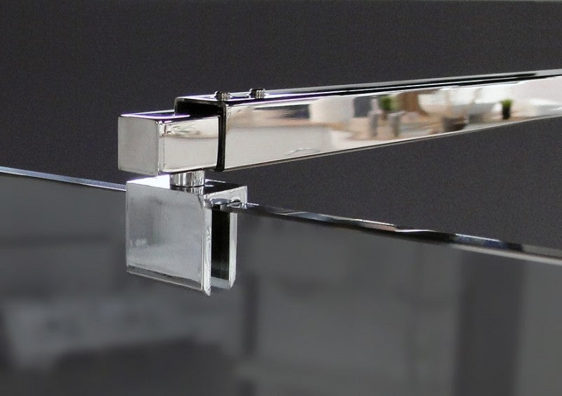 Eckige verstellbare Haltestange für Duschglas mit glänzender Metallhalterung
