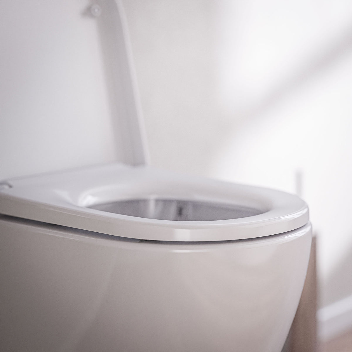 Wand-WC mit wählbarem Sitz und offenem Spülrand – 55,5 cm – Ansicht 4